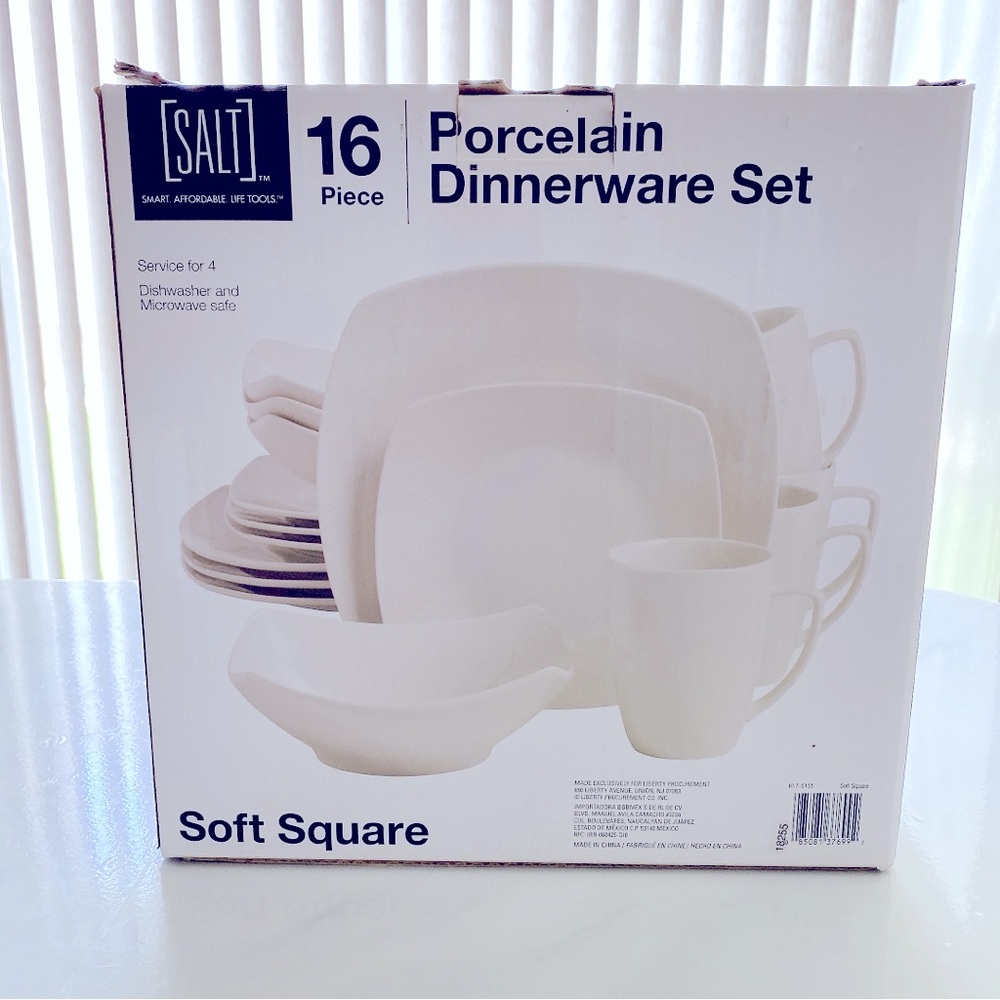 BNIB SALT 16 Pieces Porcelain Dinnerware Set - White Soft Square